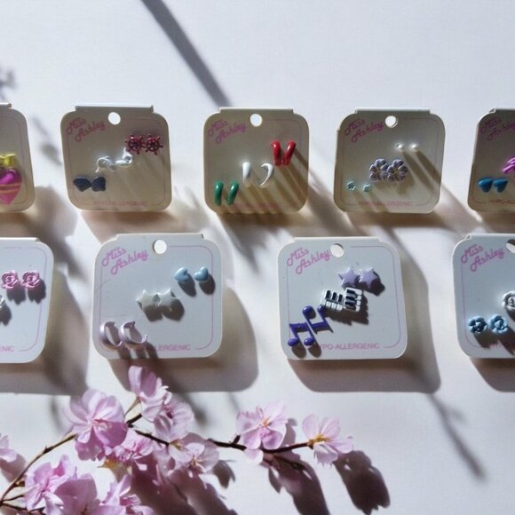Bundle of Girls Miss Ashley Hypo-Allergenic Earrings - Picture 1 of 2